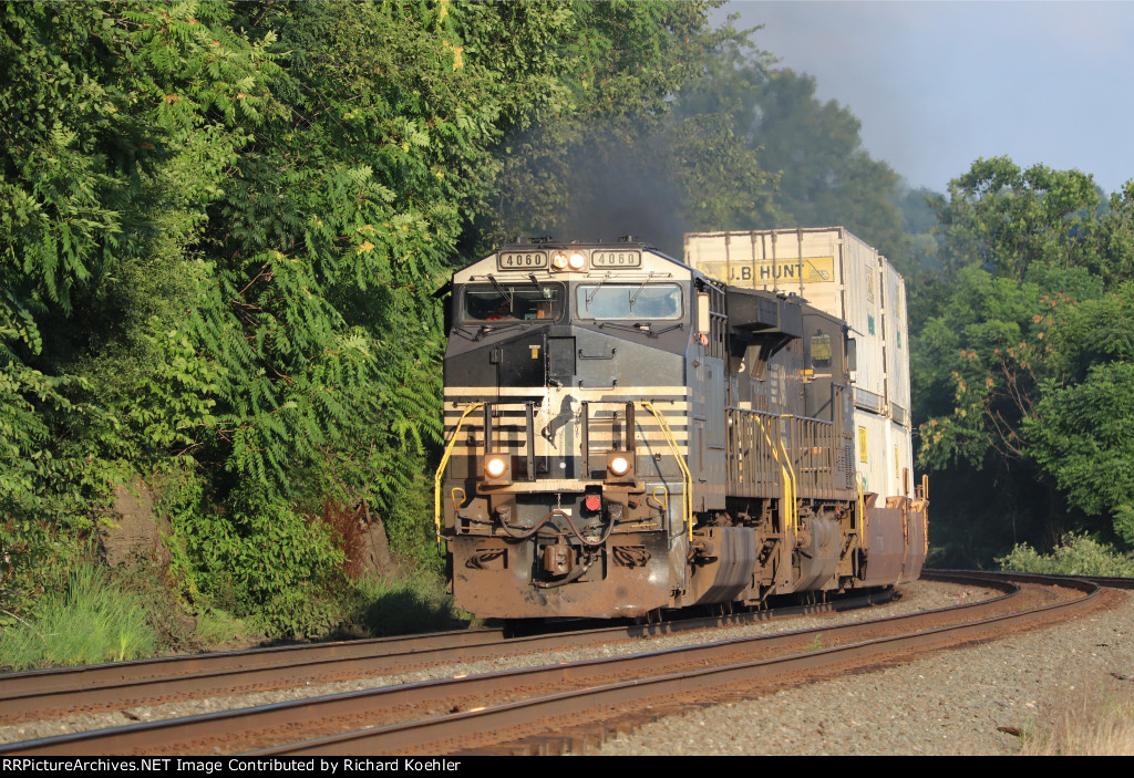 4060 Smoking thru Emsworth